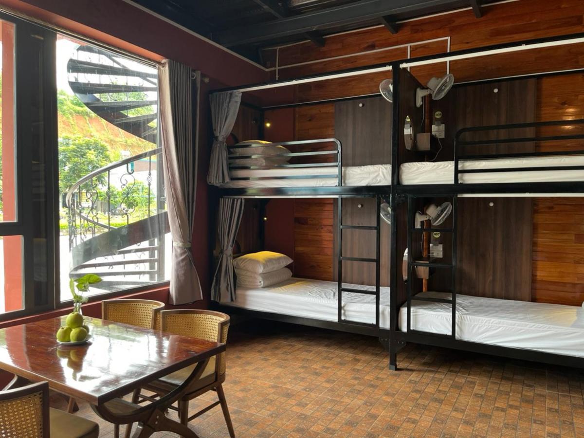 Rocks Ha Giang Hostel & Tour Екстериор снимка