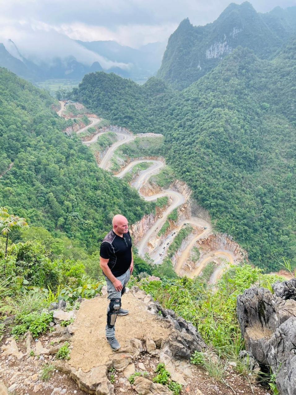 Rocks Ha Giang Hostel & Tour Екстериор снимка